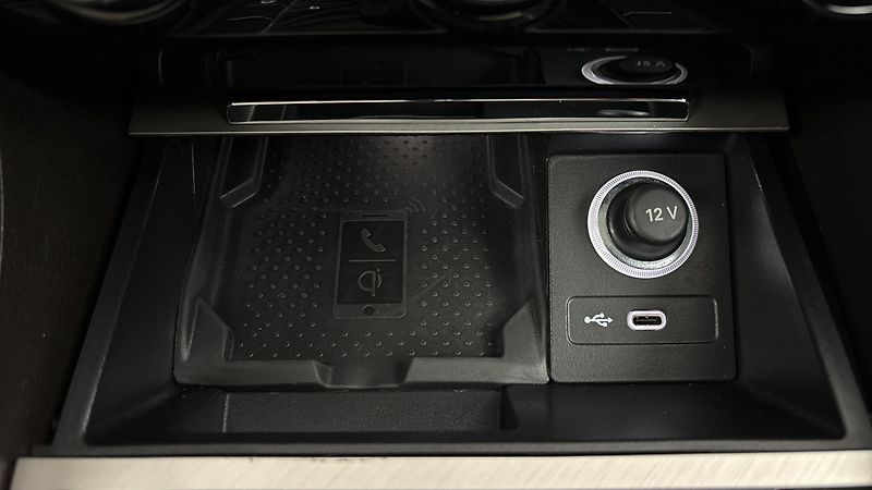 Škoda Superb 2.0 TDI DSG 4x4 L&K Combi - fotka 26 z 34
