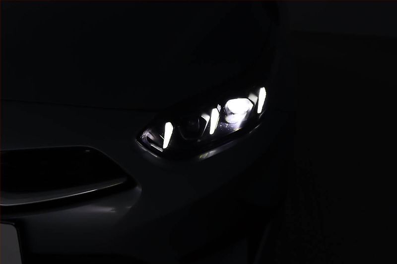Kia Ceed (2022) Gold 1.5 T-GDI, Serv.kniha - fotka 22 z 23