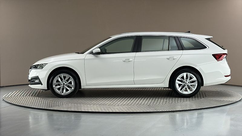Škoda Octavia 2.0 TDI DSG Style Combi - fotka 4 z 26