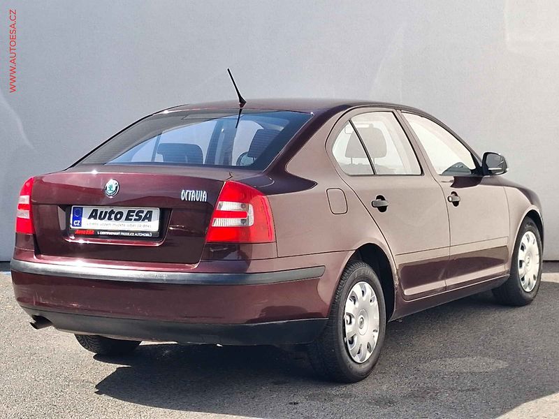 Škoda Octavia (2011) 1.4i 16V, ČR, servis.kniha - fotka 4 z 15