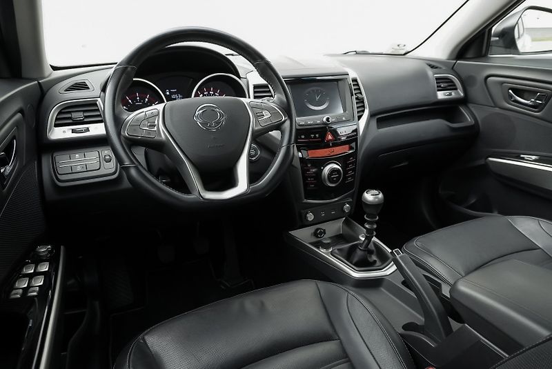 SsangYong Tivoli 1.6i 94kW Edition GO - fotka 23 z 30