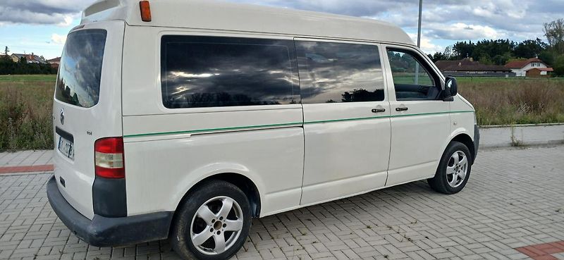 Volkswagen Transporter 1.9 TDI L2 H2 9míst LONG  - fotka 5 z 32