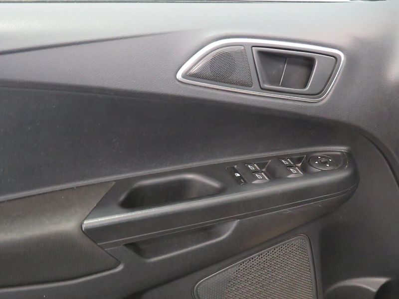 Ford B-MAX - fotka 12 z 22