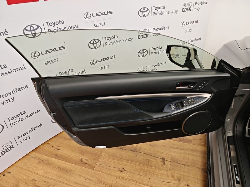 Lexus RC F Ultimate Edition 3/30 V8 5.0l - fotka 32 z 50