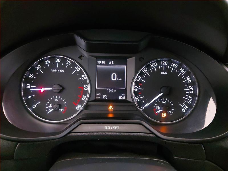 Škoda Octavia (2013) Elegance 2.0 TDI, Xenony - fotka 11 z 17