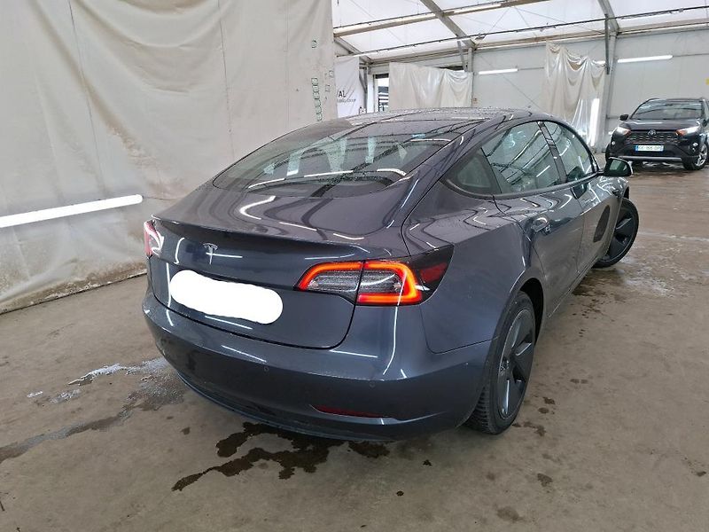 Tesla Model 3 RWD 225 SOH 91% PŘIPRAVUJEME - fotka 4 z 10
