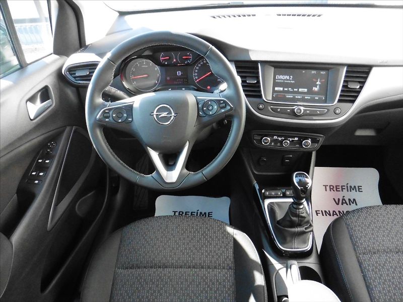 Opel Crossland 1,2T Innovation - fotka 10 z 15
