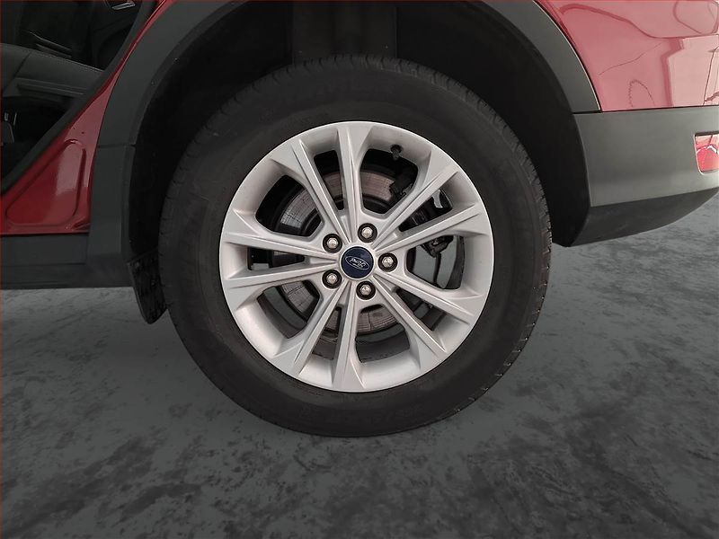 Ford Kuga (2018) Titanium 1.5 EcoBoost, ČR - fotka 15 z 21