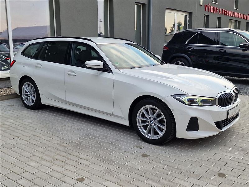 BMW Řada 3 320d LCI, původ ČR,1.Majitel - fotka 2 z 50