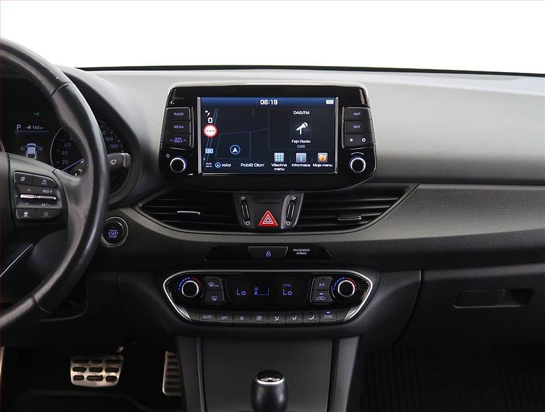 Hyundai i30 (2019) Style 1.6 CRDi, Automat - fotka 12 z 23