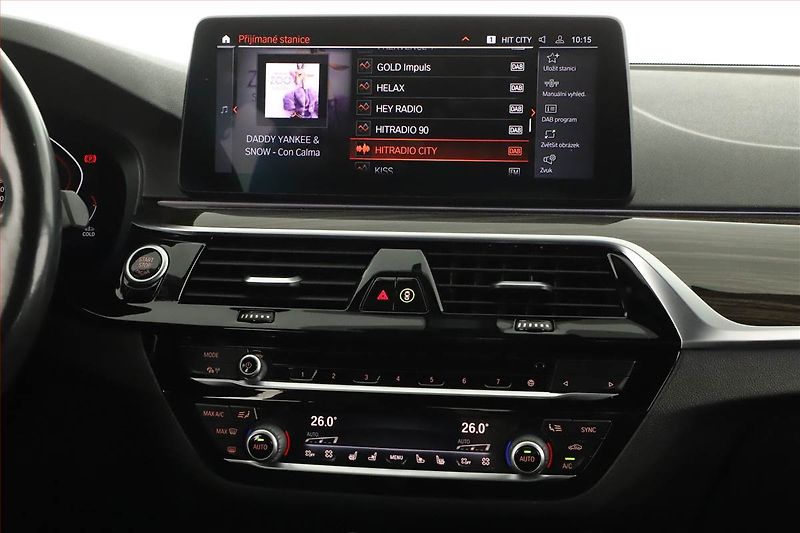 BMW Řada 5 (2020) M Sport 530d xDrive - fotka 13 z 17