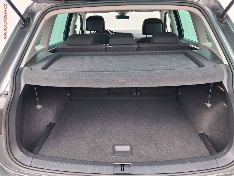 Volkswagen Tiguan (2019) 2.0 TDi, Highline, LED, navi - fotka 7 z 21