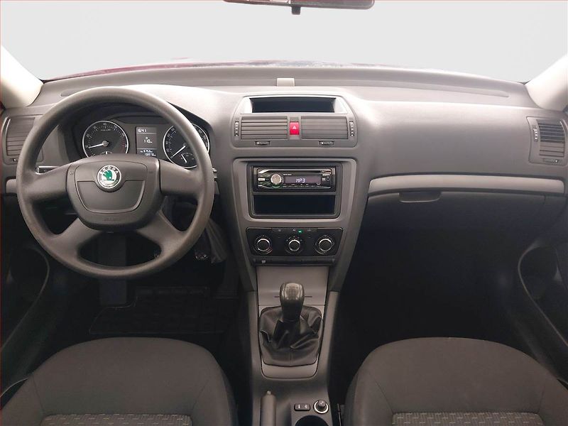 Škoda Octavia (2011) 1.6, ČR,1.maj, Serv.kniha - fotka 8 z 17