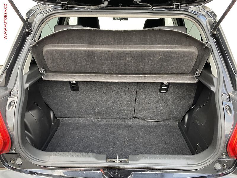 Suzuki Swift (2021) 1.2i Hybrid, Elegance - fotka 7 z 19