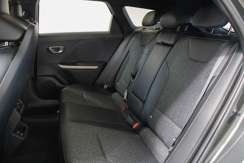Kia K4 Sportswagon 1,6 T-GDi GPF 7DCT GT-LINE - fotka 8 z 15