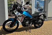 CFMOTO 450 MT-R.