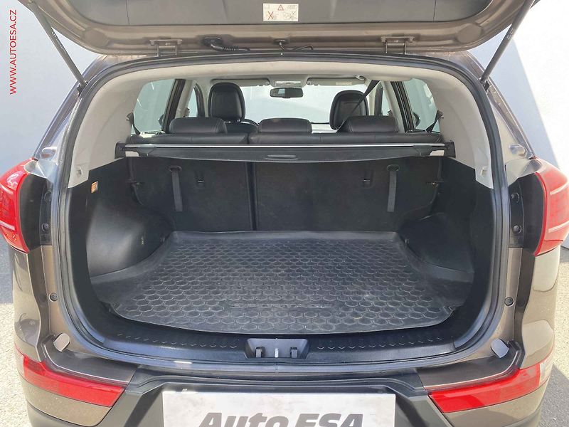 Kia Sportage (2014) 2.0 CRDi AWD, Premium, TZ - fotka 7 z 20