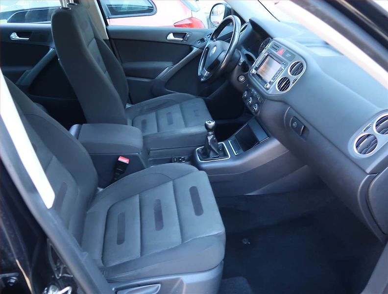 Volkswagen Tiguan (2008) 1.4 TSI, 4X4, Navi, Tempomat - fotka 9 z 17