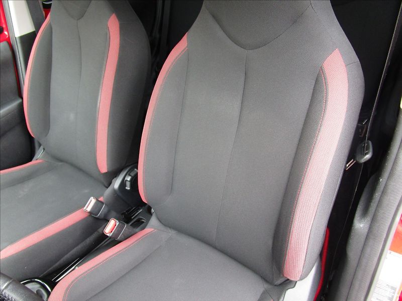 Toyota Aygo 1.0VVT-i, aut. KLIMA - fotka 13 z 37