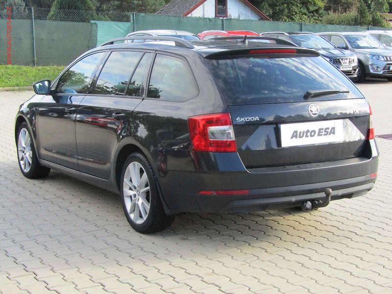 Škoda Octavia (2017) 1.6 TDi, AC, park.čidla - fotka 6 z 14