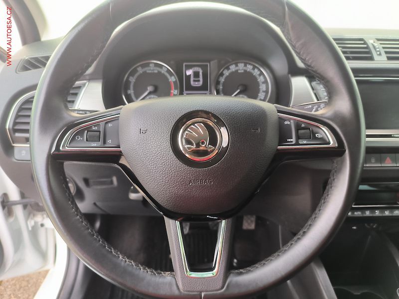 Škoda Fabia (2019) 1.0 TSI, ČR, Style, navi, LED - fotka 17 z 23