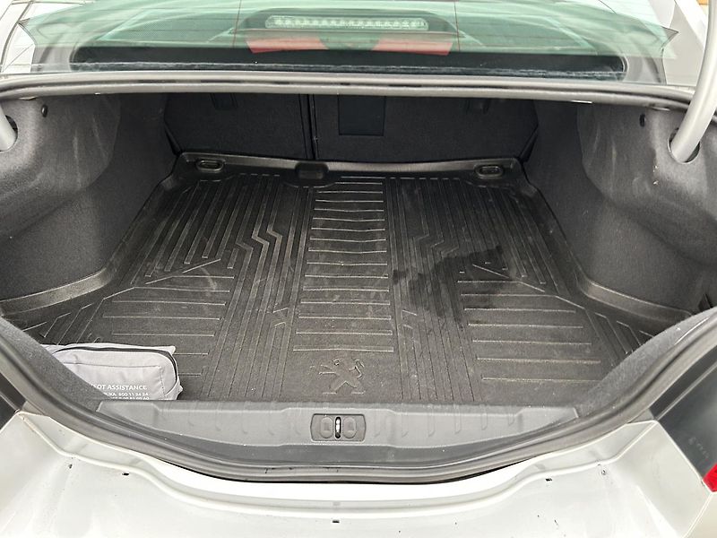 Peugeot 508 2.0 HDI - fotka 26 z 26