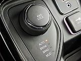 Jeep Compass (2017) 1.4 MultiAir, 4X4, Automat - náhled 17