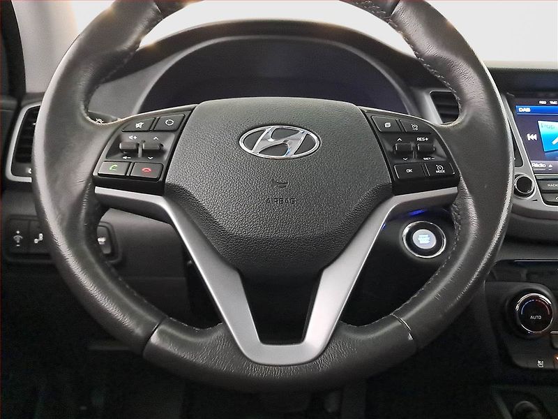 Hyundai Tucson (2016) Premium 1.7 CRDi, Automat, ČR - fotka 23 z 23