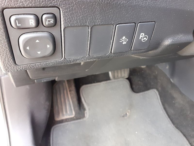 Toyota Auris (2018) 1.6 i Valvematic  AUTOMAT - fotka 19 z 42