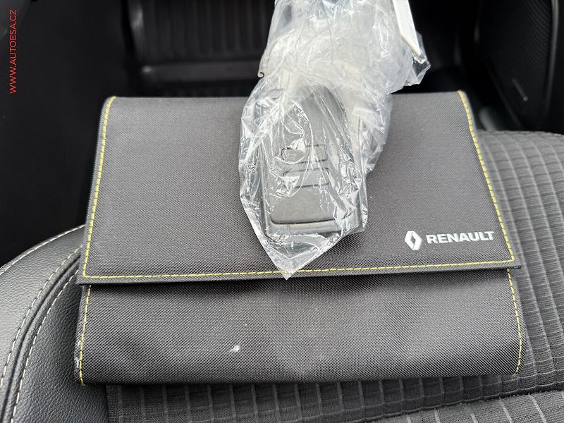 Renault Kadjar (2018) 1.6TDCi 4x4, LED, TZ, panor - fotka 19 z 19