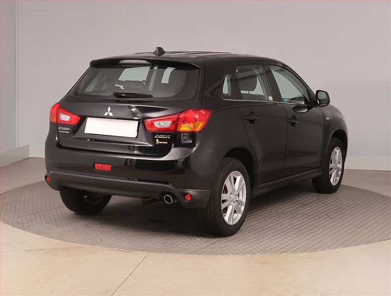 Mitsubishi ASX (2014) 1.6 MIVEC, ČR,1.maj - fotka 5 z 15