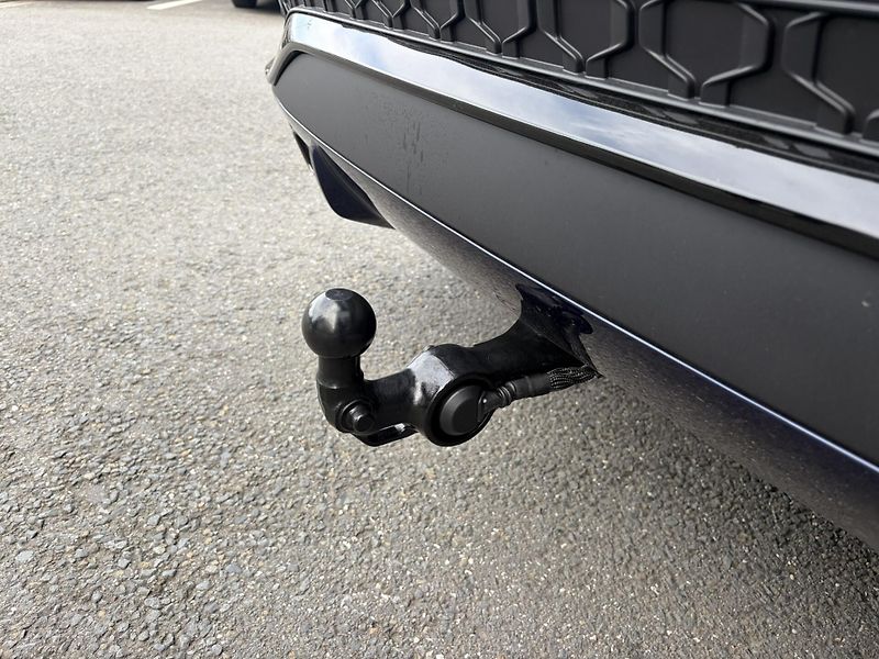 Audi Q5 2.0TDi 150kW S-Line quattro - fotka 21 z 21