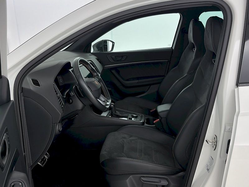 Cupra Ateca (2023) 2.0 TSI 221kW 4x4 DSG - fotka 7 z 32