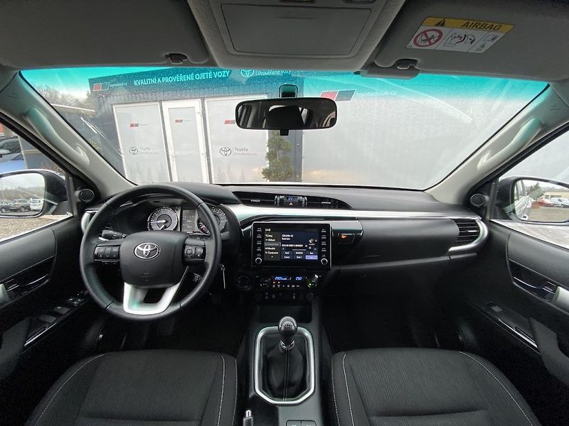 Toyota Hilux 2.4D, ČR-1m, Active, 4x4, DPH - fotka 13 z 33