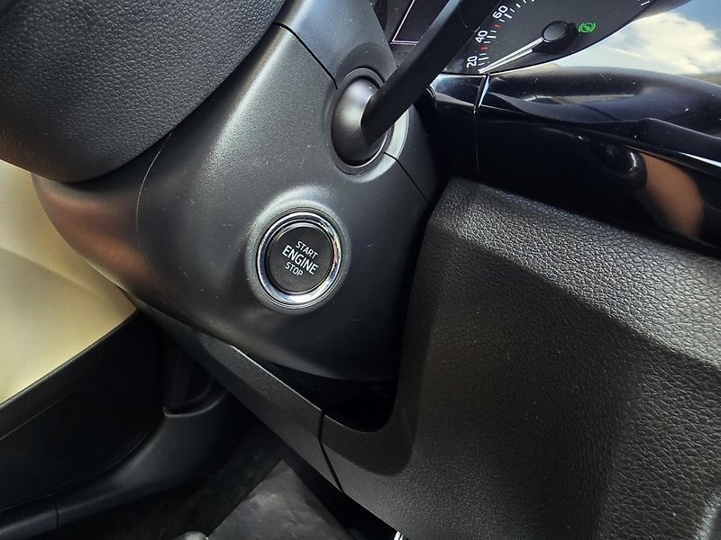 Škoda Fabia DSG 1.2TSI 81KW XENON PANORAMA - fotka 20 z 27