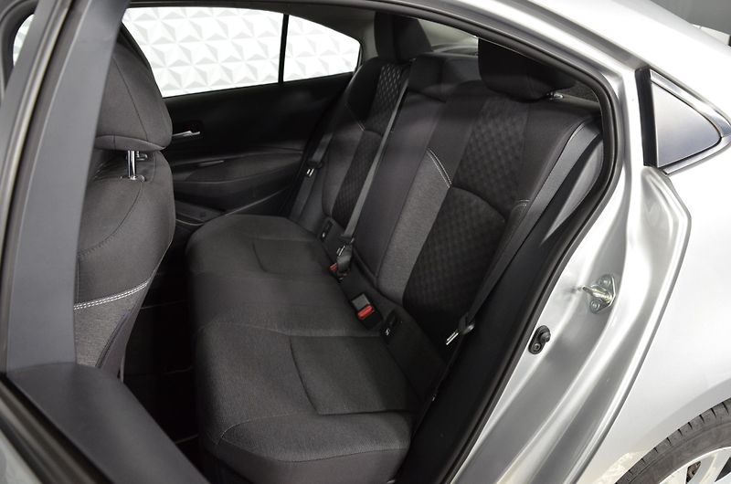 Toyota Corolla (2023) - fotka 18 z 22