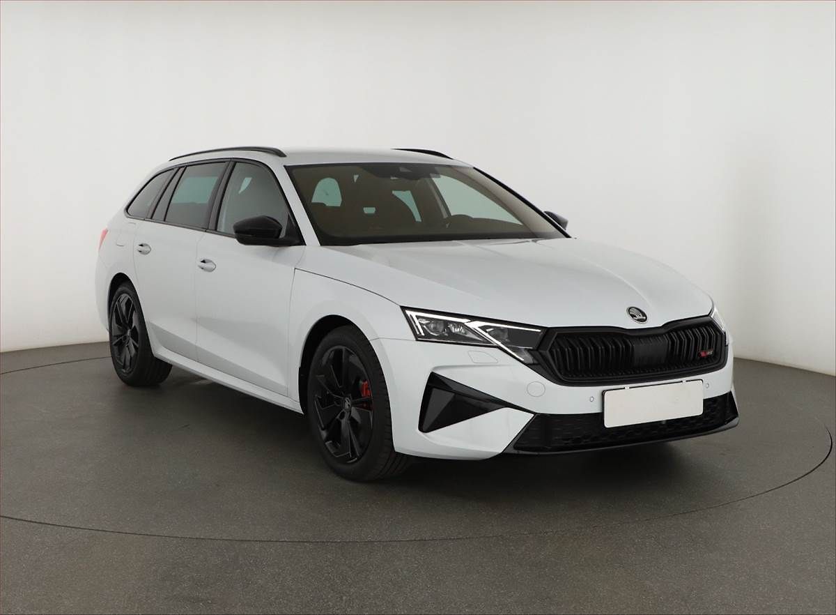 Škoda Octavia RS 2.0 TSI, ACC, Matrix, Tažné