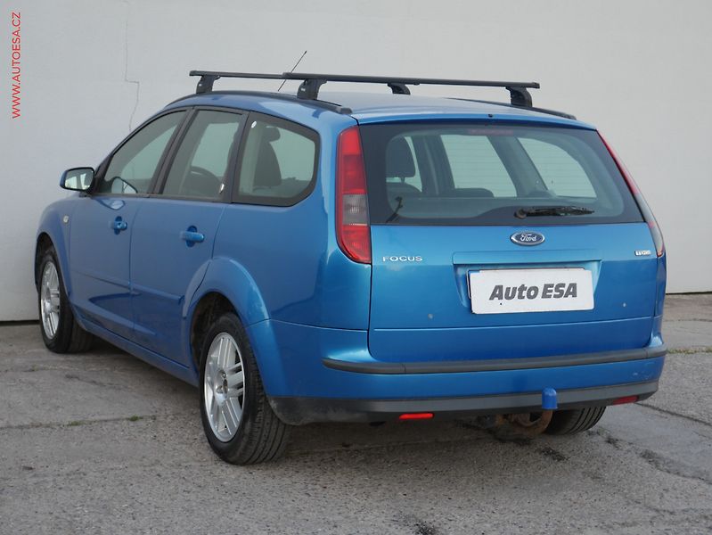 Ford Focus (2005) 2.0TDCi, AC - fotka 4 z 17