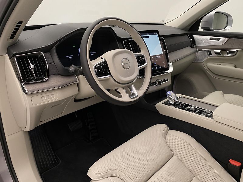 Volvo XC90 (2025) T8 AWD RECHARGE BRIGHT PLUS 7m - fotka 26 z 75