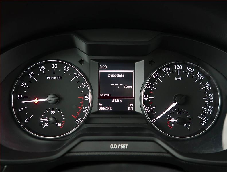 Škoda Octavia (2016) Elegance 2.0 TDI, Xenony - fotka 11 z 19