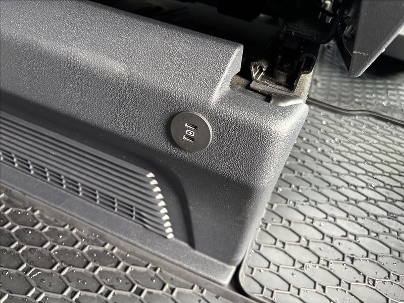Ford Tourneo Custom 2,5 PHEV 171kW Titanium X L2 - fotka 27 z 56
