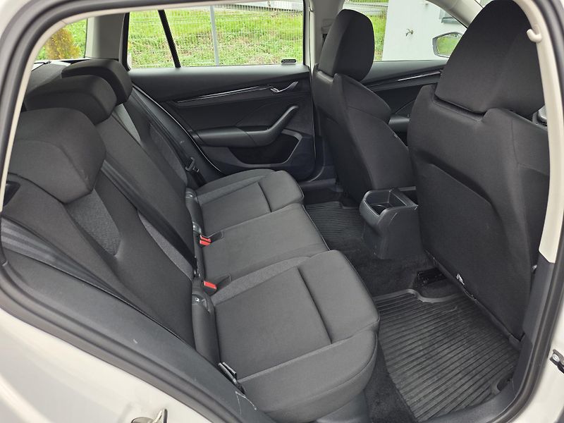 Škoda Octavia (2023) 2.0TDI 85kW ČR NOVÉ 1.MAJITEL - fotka 10 z 21