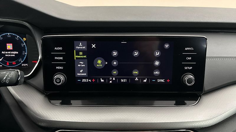 Škoda Octavia 2.0 TDI DSG Ambition - fotka 26 z 26