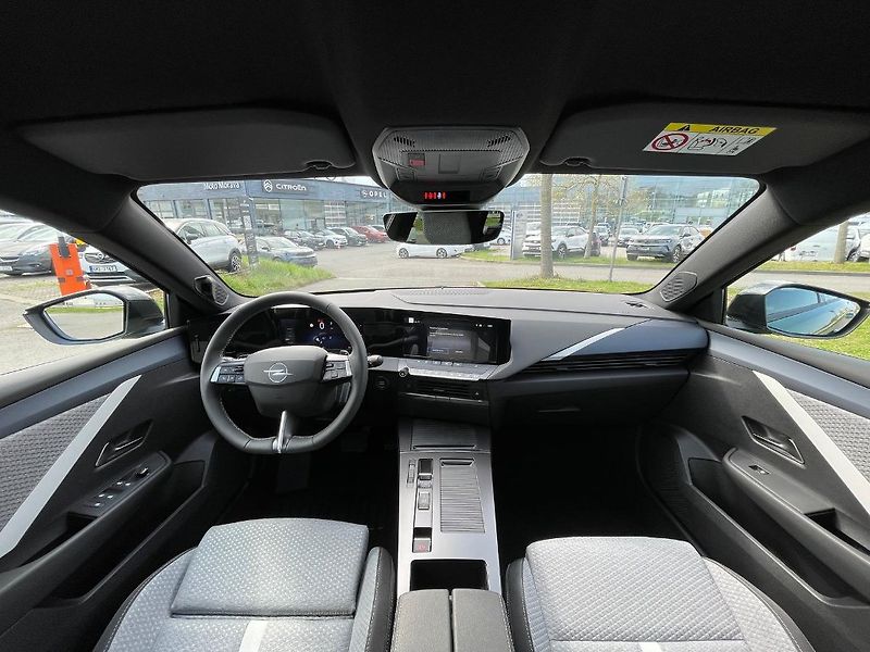 Opel Astra (2026) MHEV ST 1.2T 145k Edition AT6 - fotka 8 z 19