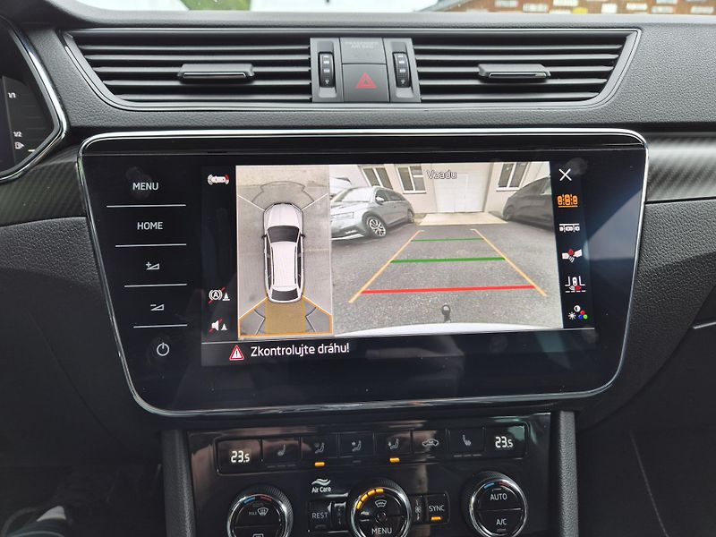 Škoda Superb Combi SPORTLINE 147kw DSG 19AL - fotka 32 z 49