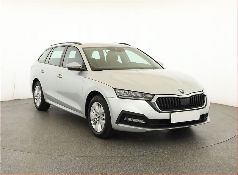 Škoda Octavia (2023) Ambition 2.0 TDI, ČR,1.maj - fotografie inzerátu