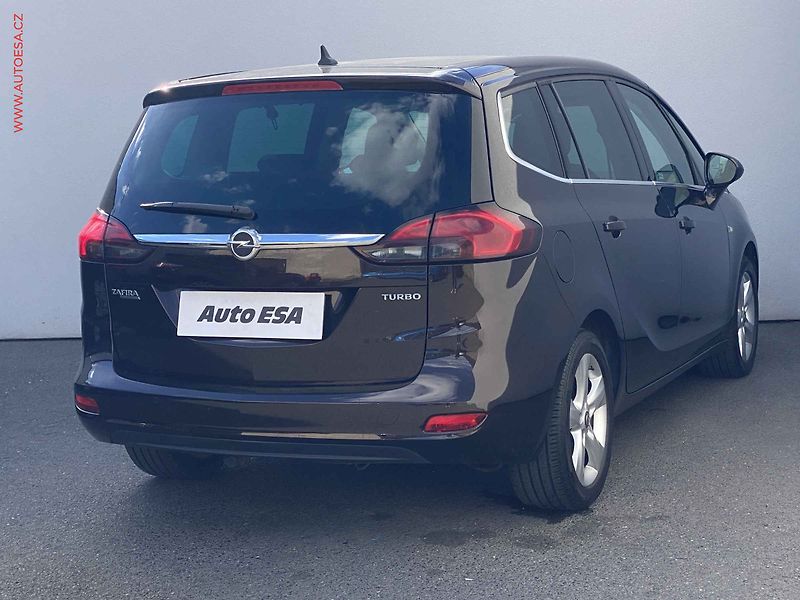 Opel Zafira (2016) 1.4T, ČR, AT, navi, park - fotka 4 z 18