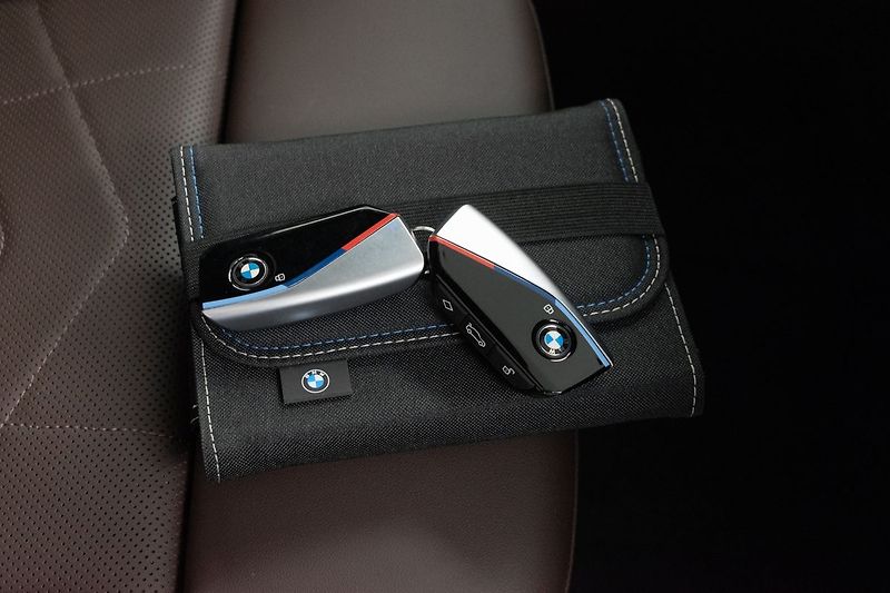 BMW iX1 xDrive30 REZERVACE - fotka 38 z 47