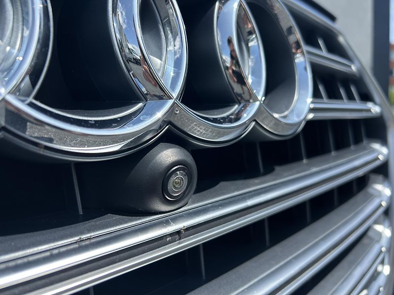 Audi SQ7 (2018) 4.0 biTDI V8 320 kW tiptronic - fotka 11 z 62