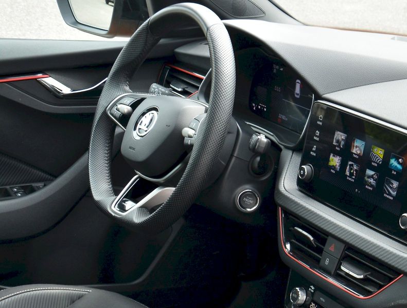 Škoda Kamiq (2024) 1.5 TSI 110 KW Monte Carlo - fotka 14 z 25